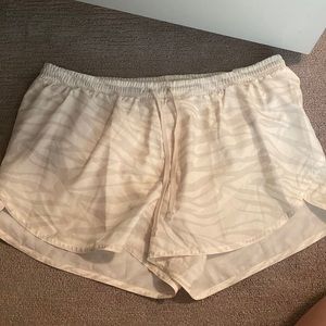 super cute old navy shorts